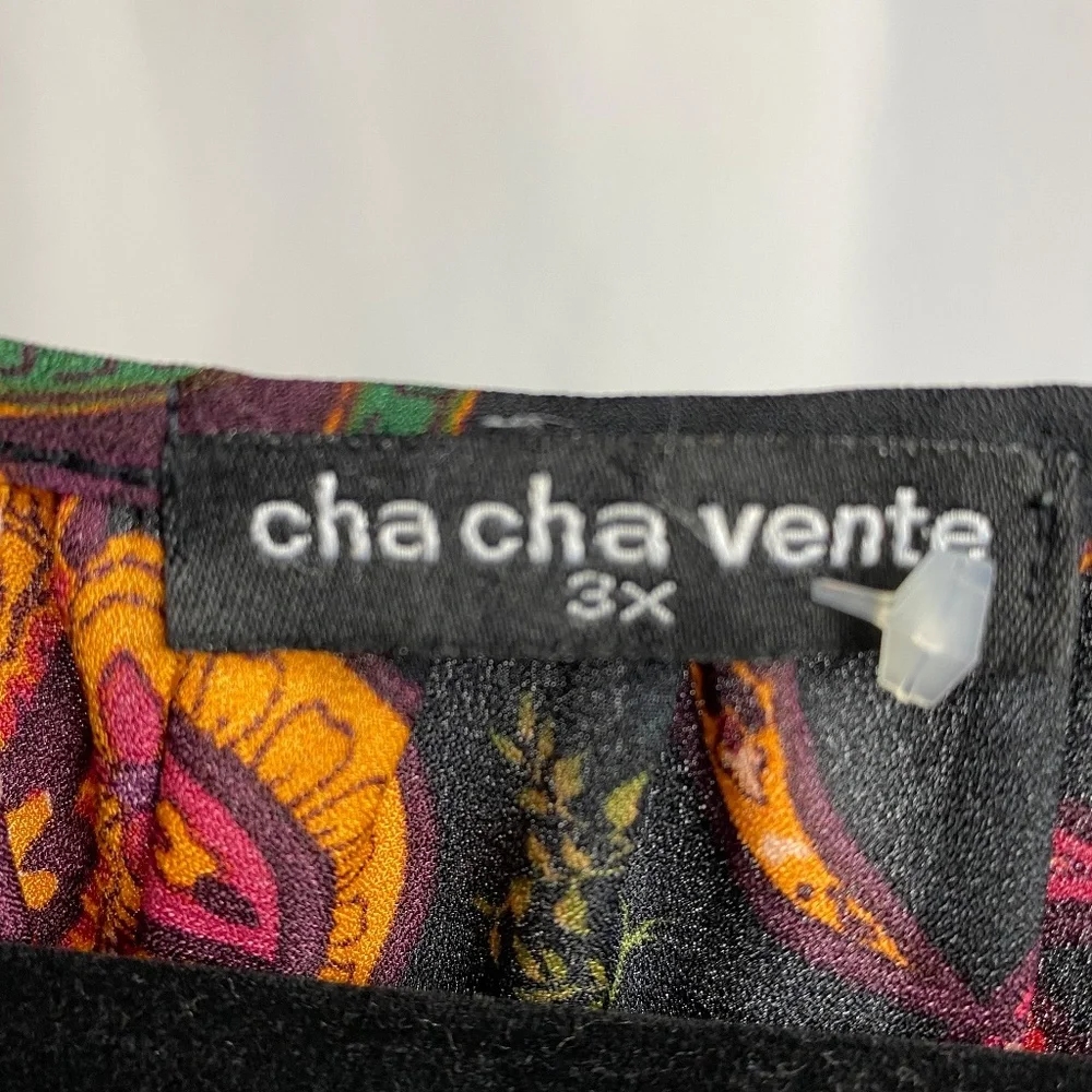 Cha Cha Vente Plus Size Womenʻs Black | Red Floral Paisley Print Blouse 3X